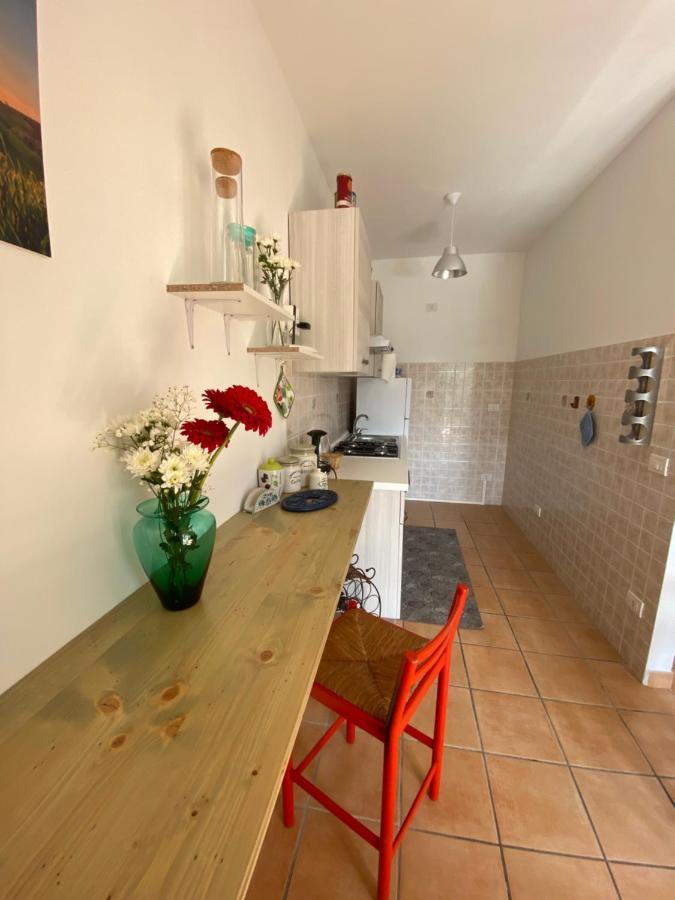 モンテッキオ La Casa Di Dianaヴィラ エクステリア 写真